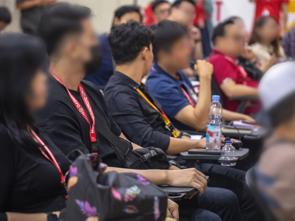 Peserta sedang mengikuti gathering