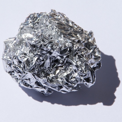 5 Cara Agar Es Krim Tidak Cepat Mencair Tanpa Freezer 2 aluminium foil